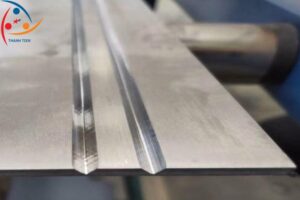 Báo giá soi rãnh kim loại, bào rãnh V CNC mới nhất 2026 – Thành Tiến