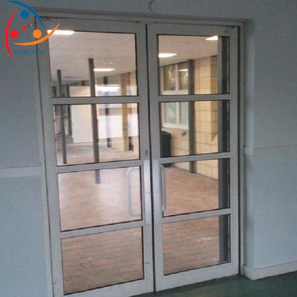 Cửa kính chống cháy 120 phút