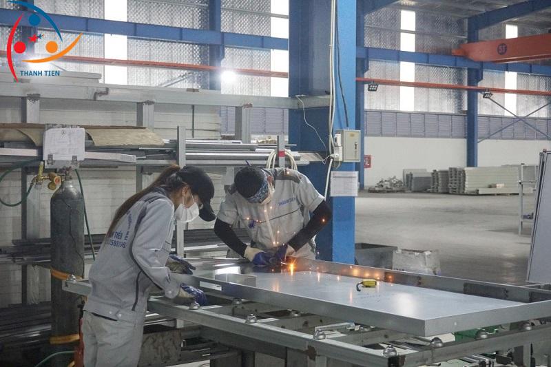 Máy cắt laser CNC - Hình 2