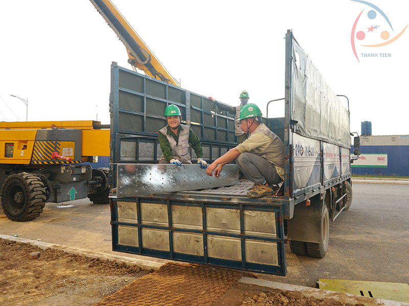 Máng cáp mạ kẽm nhúng nóng Thành Tiến
