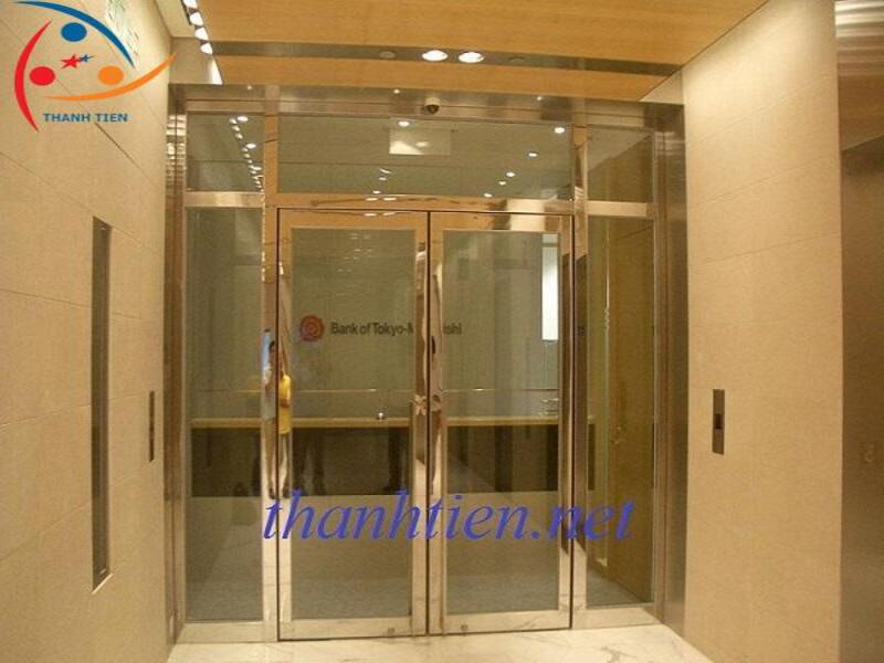 Cửa kính chống cháy tại Thành Tiến
