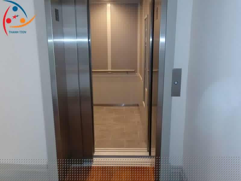 Thang máy 2 cửa