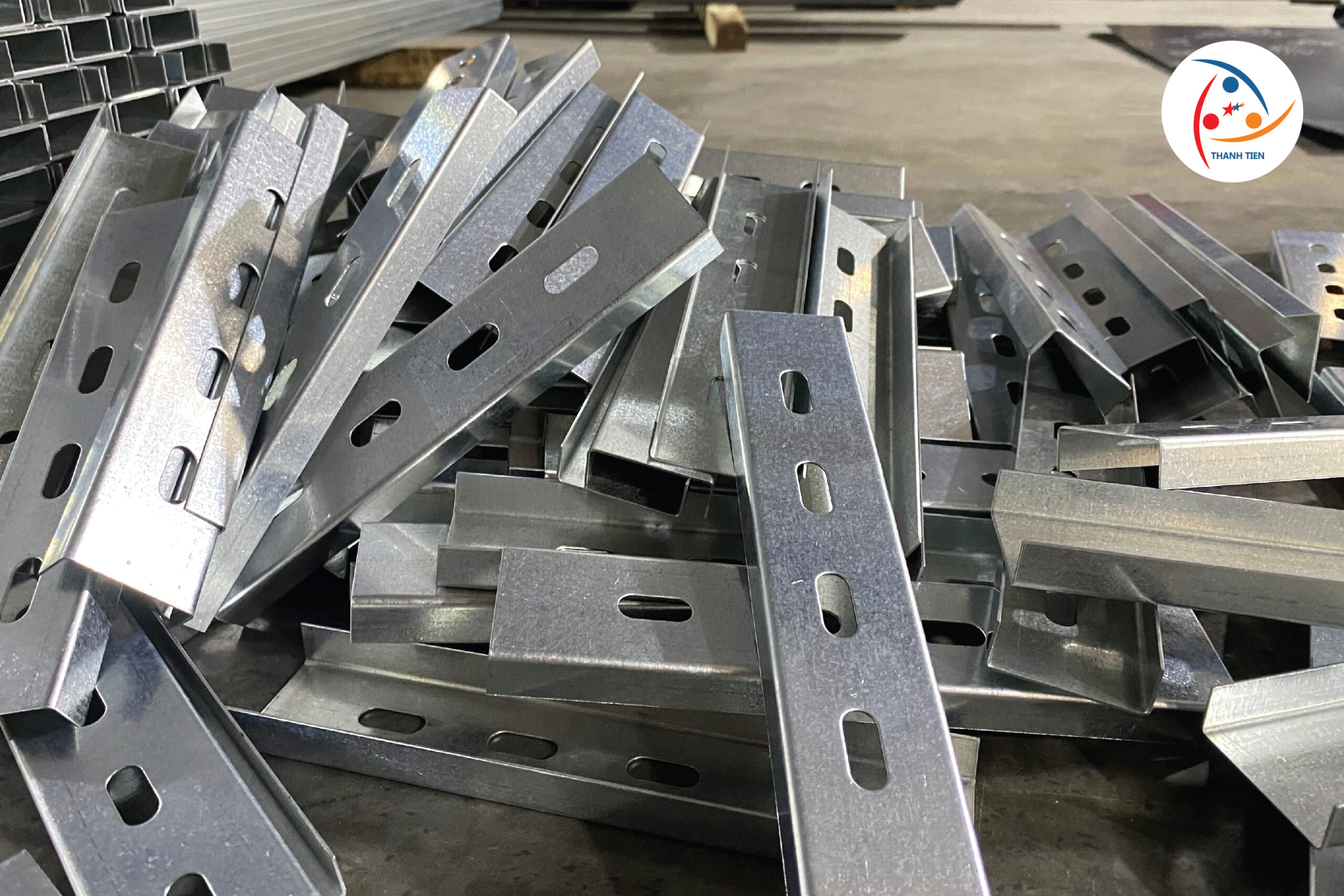 gia công đột dập inox - hình 2