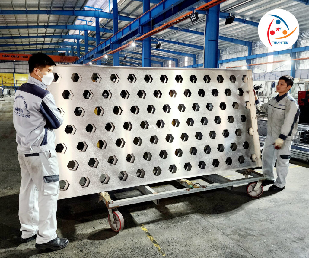 Tấm ốp nhôm đục lỗ Thành Tiến