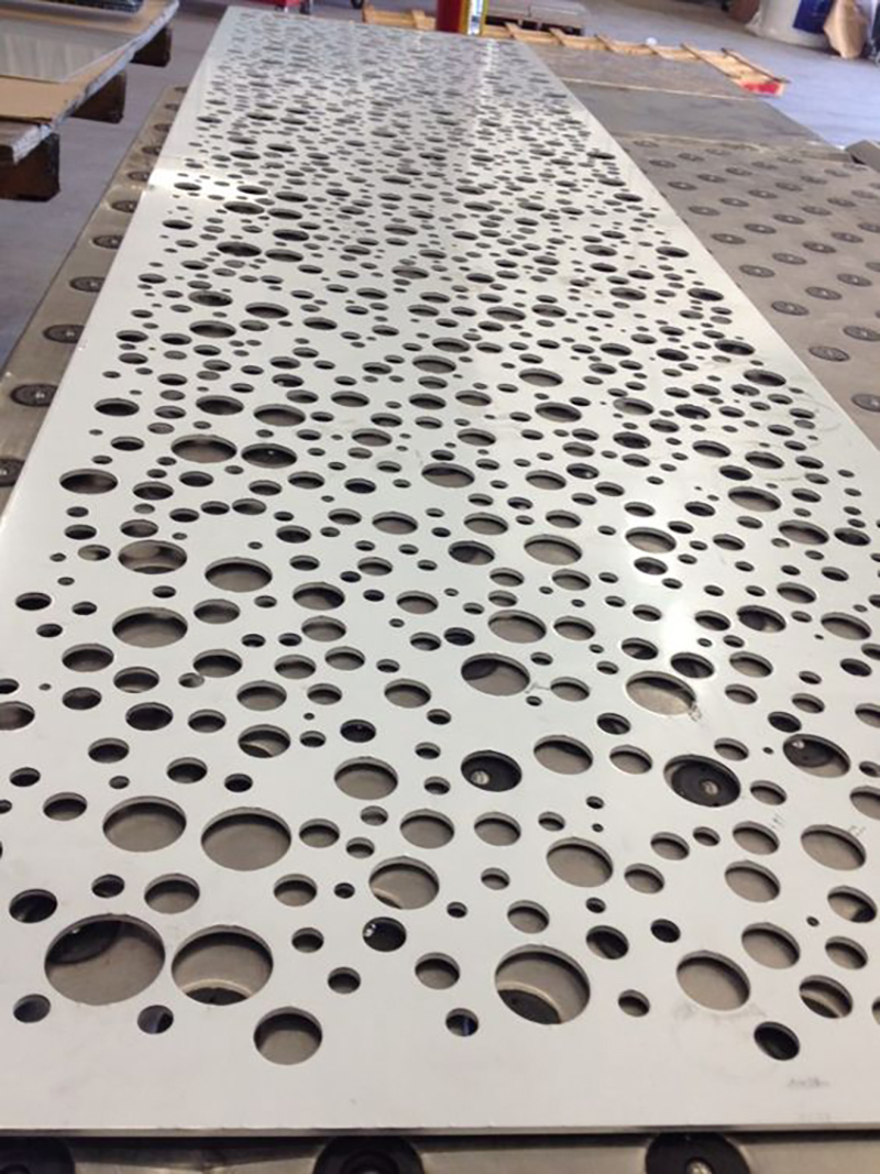 Gia công vách ngăn CNC kim loại | Báo giá mới nhất