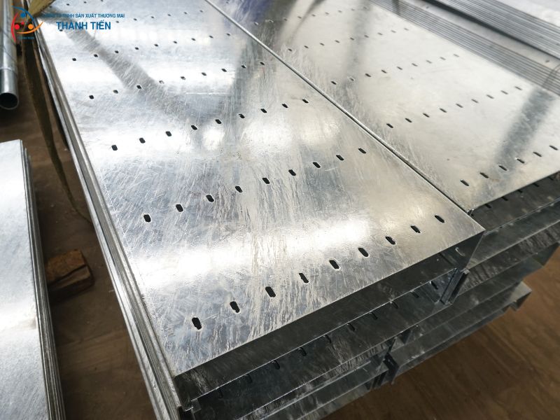 Tìm hiểu về thang cáp mạ kẽm nhúng nóng 
