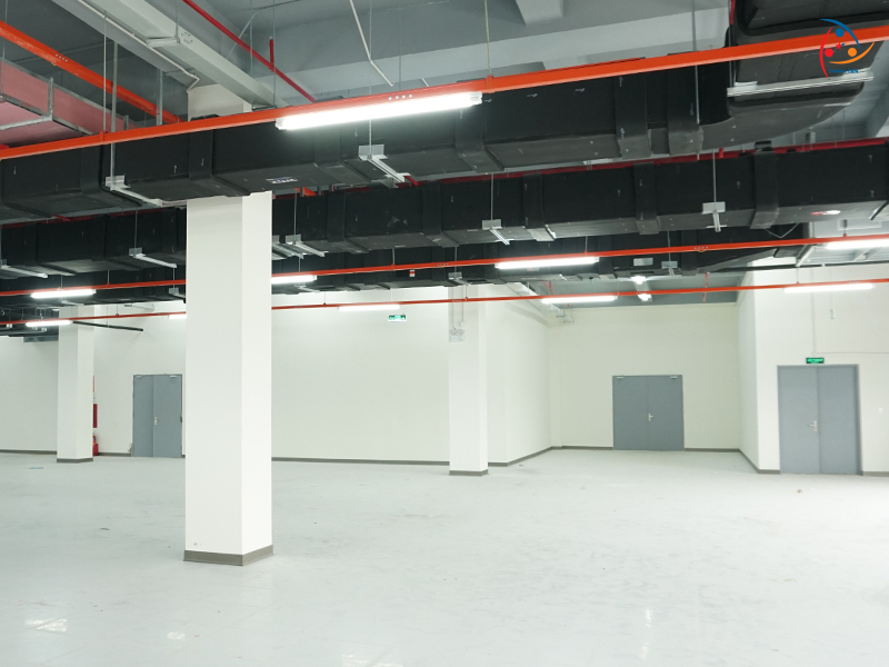 Cửa thép công nghiệp Thành Tiến lắp đặt tại nhà máy Công ty TNHH Năng Lượng Mặt Trời