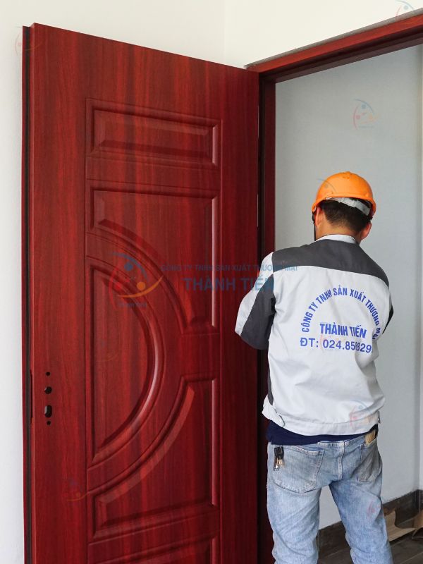 cửa thép giả vân gỗ - 3