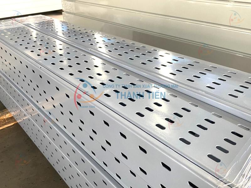 Phân loại máng cáp đục lỗ các loại phổ biến