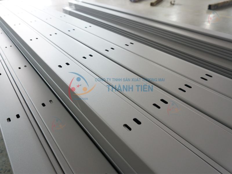 phương pháp xử lý bề mặt máng cáp sơn tĩnh điện