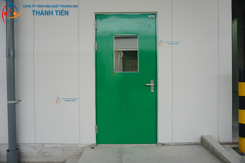 Cửa thoát hiểm nhà xưởng sản xuất uy tín