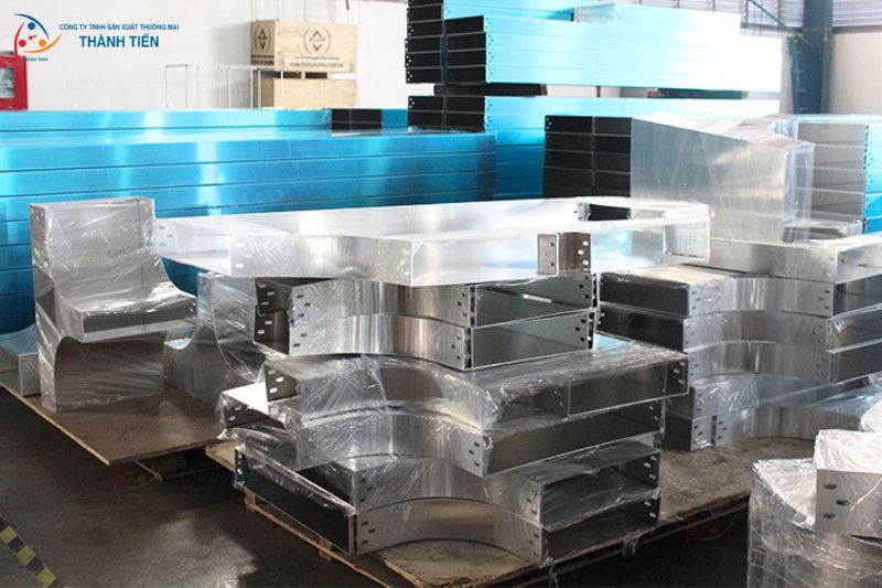 Lưu ý quan trọng khi thi công phụ kiện thang máng cáp nhôm