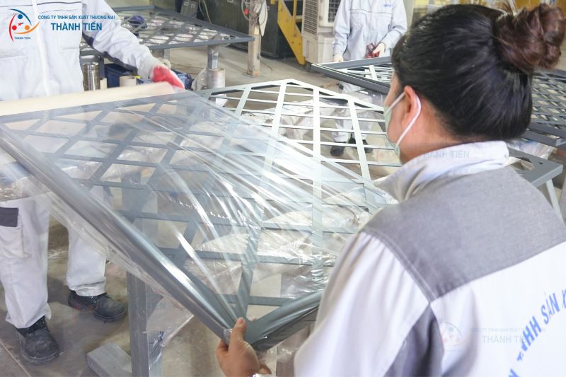 Gia công cnc lam nhôm chắn nắng là gì?