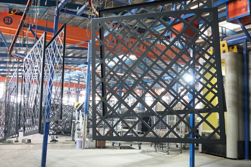 Lợi ích khi sử dụng tấm kim loại trang trí nội ngoại thất