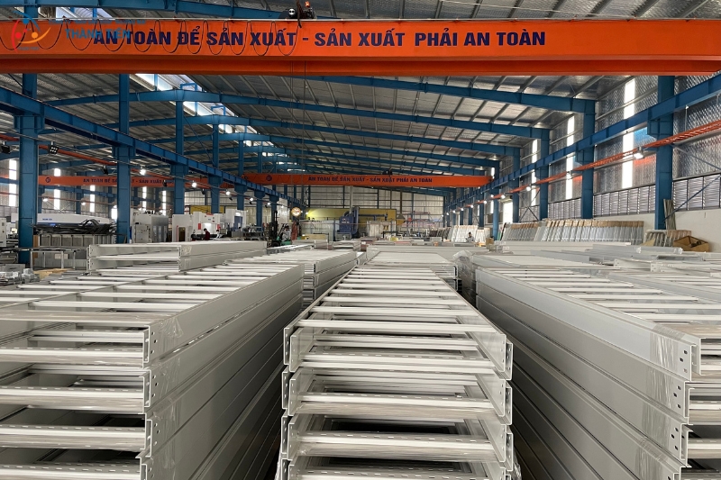 Một số hình ảnh thang máng cáp Thành Tiến đã thực hiện