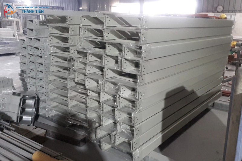 Thang máng cáp Công ty Cổ phần 2DE Việt Nam
