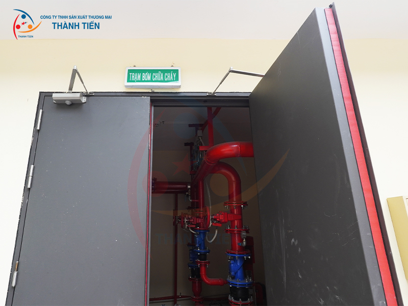 Cửa thép chống cháy EI60