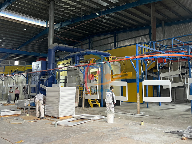 Hệ thống nhà xưởng tới 30.000m2 cùng với hệ thống máy móc hiện đại tân tiến nhất giúp thành phẩm đạt chất lượng đồng đều và tiến độ sản xuất nhanh nhất.